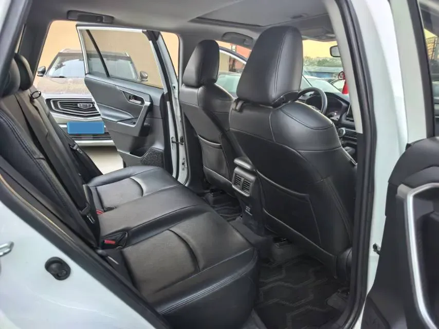 2022 Toyota RAV4 2.0L 171HP L4 CVT,autocango,china used car exporter,china ev exporter,chinese used car exporter,chinese used ev exporter