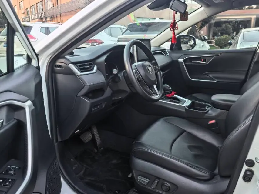 2022 Toyota RAV4 2.0L 171HP L4 CVT,autocango,china used car exporter,china ev exporter,chinese used car exporter,chinese used ev exporter
