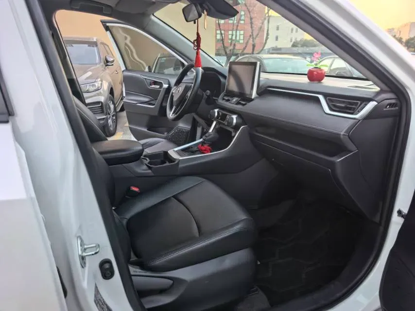 2022 Toyota RAV4 2.0L 171HP L4 CVT,autocango,china used car exporter,china ev exporter,chinese used car exporter,chinese used ev exporter