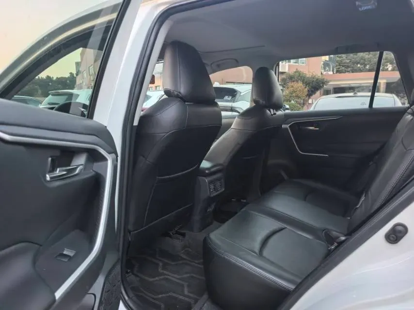 2022 Toyota RAV4 2.0L 171HP L4 CVT,autocango,china used car exporter,china ev exporter,chinese used car exporter,chinese used ev exporter