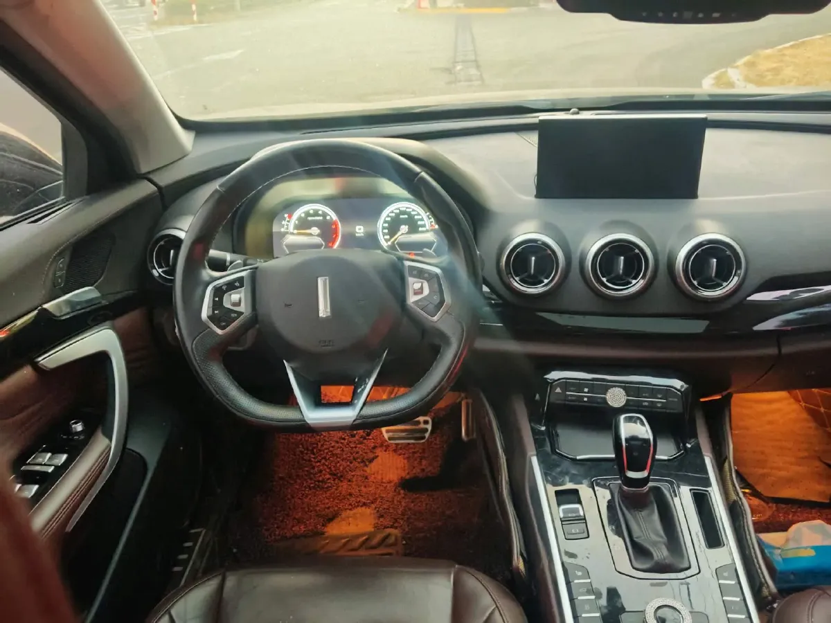 2017 WEY VV7 2.0T 234HP L4 7DCT,autocango,china used car exporter,china ev exporter,chinese used car exporter,chinese used ev exporter