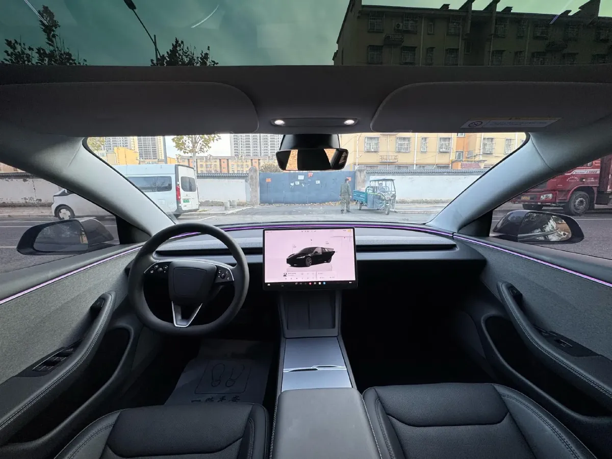 2025 Tesla Model 3 BEV 62.5KWH,autocango,china used car exporter,china ev exporter,chinese used car exporter,chinese used ev exporter