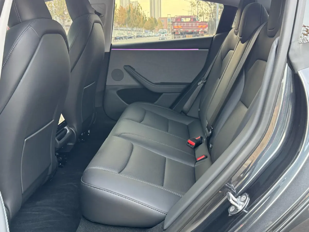 2025 Tesla Model 3 BEV 62.5KWH,autocango,china used car exporter,china ev exporter,chinese used car exporter,chinese used ev exporter