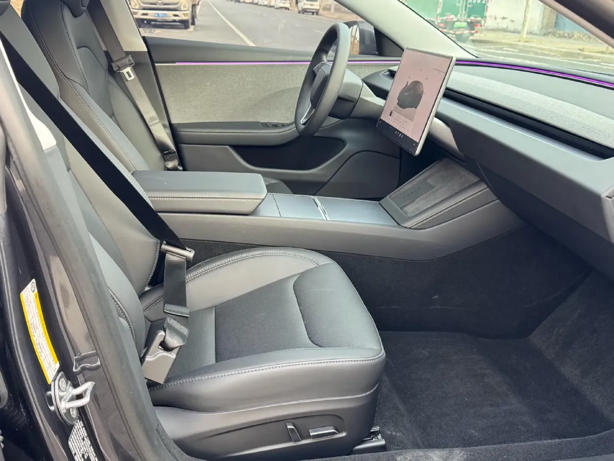 2025 Tesla Model 3 BEV 62.5KWH,autocango,china used car exporter,china ev exporter,chinese used car exporter,chinese used ev exporter