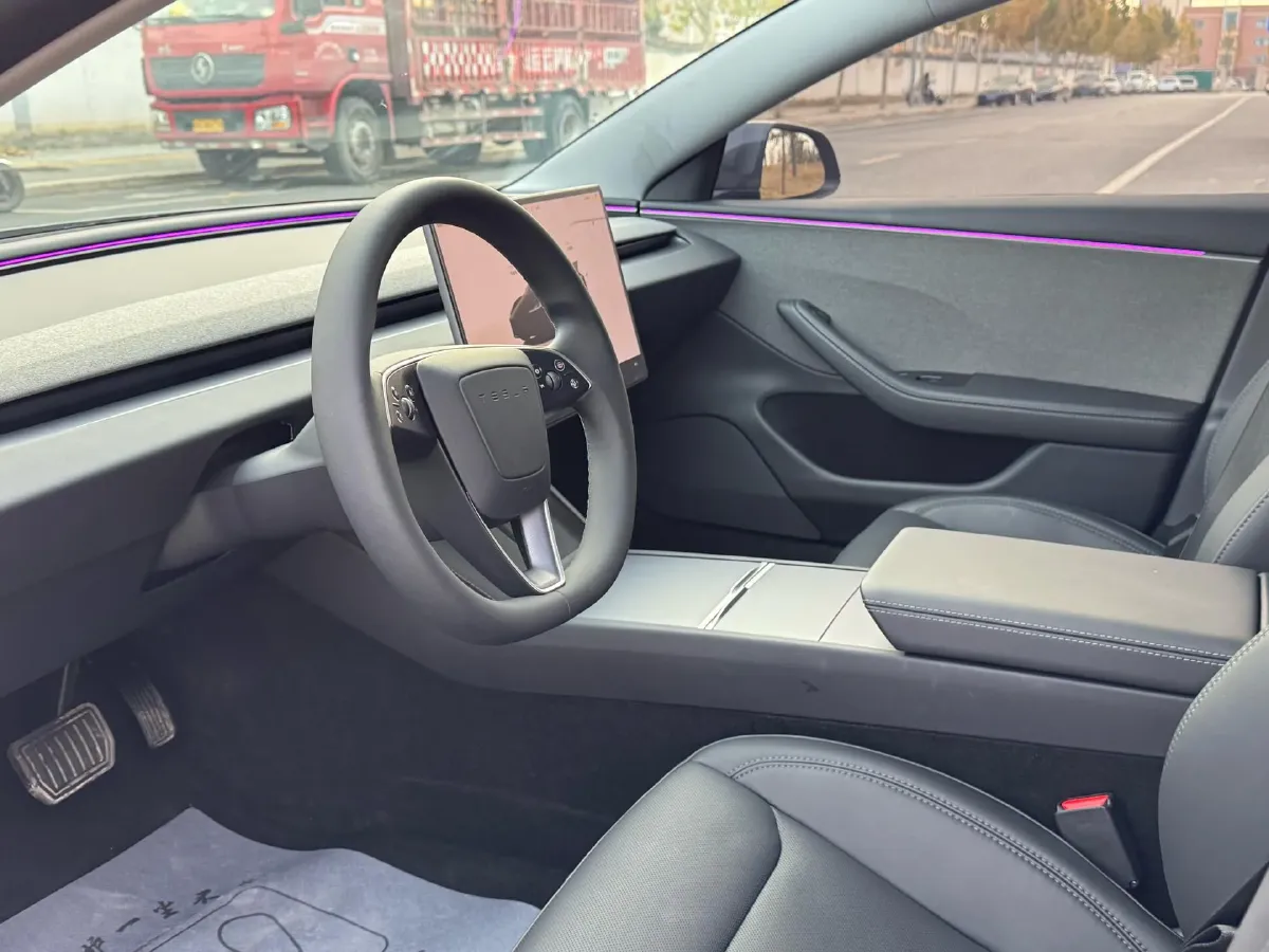 2025 Tesla Model 3 BEV 62.5KWH,autocango,china used car exporter,china ev exporter,chinese used car exporter,chinese used ev exporter