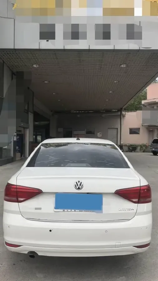 2017 Zotye Damy X7 1.8T 177HP L4 5MT,autocango,china used car exporter,china ev exporter,chinese used car exporter,chinese used ev exporter