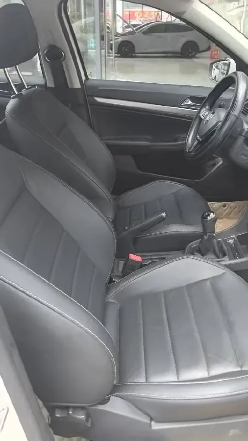 2017 Zotye Damy X7 1.8T 177HP L4 5MT,autocango,china used car exporter,china ev exporter,chinese used car exporter,chinese used ev exporter