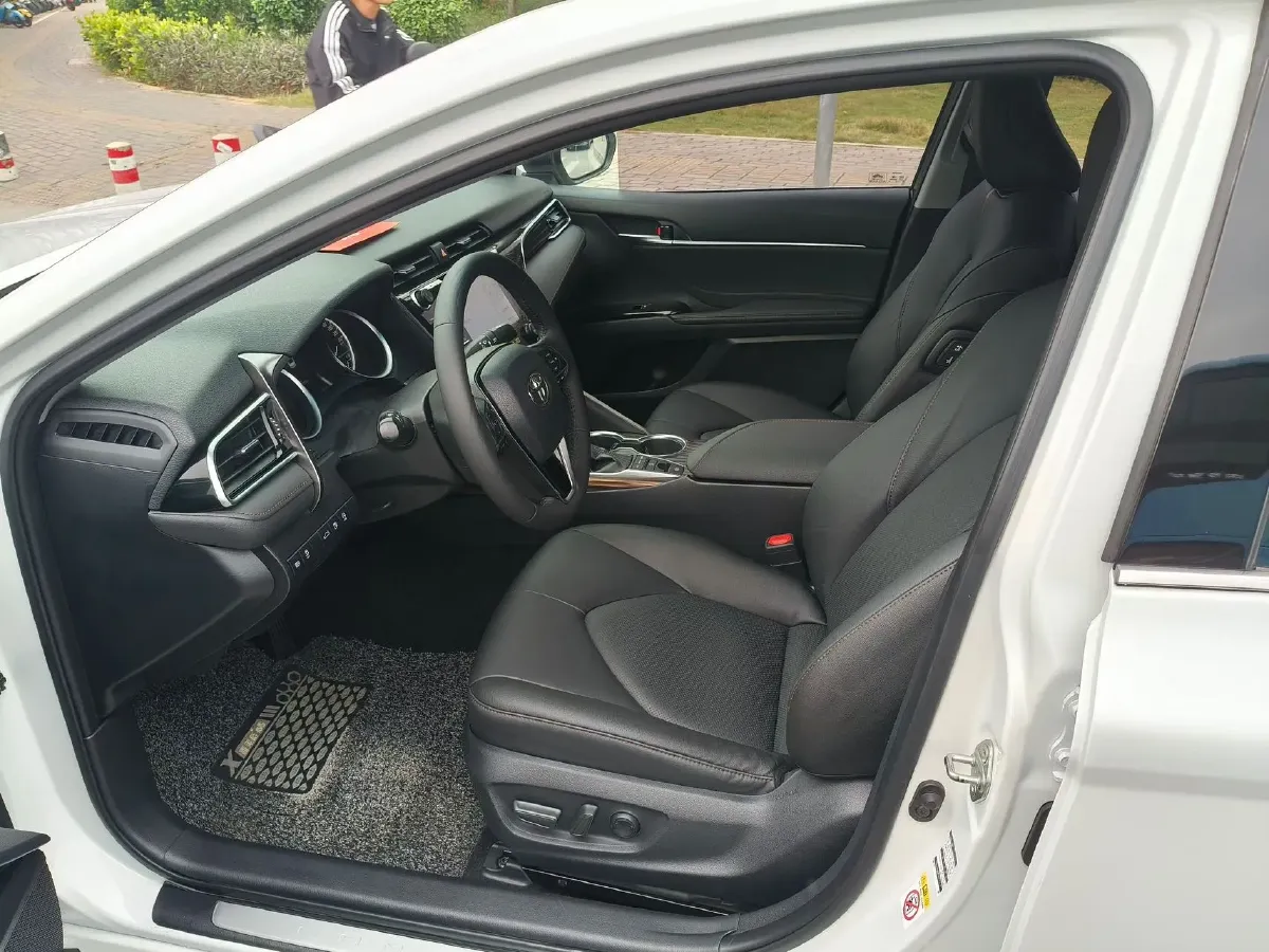 2018 Toyota Camry 2.5L 209HP L4 8AT,autocango,china used car exporter,china ev exporter,chinese used car exporter,chinese used ev exporter