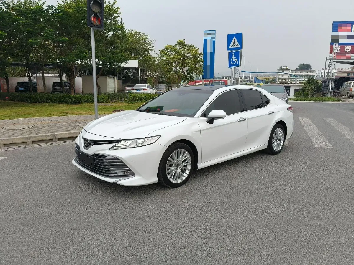 2018 Toyota Camry 2.5L 209HP L4 8AT,autocango,china used car exporter,china ev exporter,chinese used car exporter,chinese used ev exporter