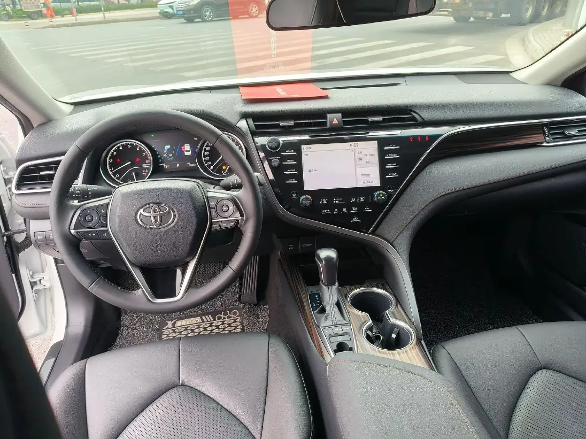 2018 Toyota Camry 2.5L 209HP L4 8AT,autocango,china used car exporter,china ev exporter,chinese used car exporter,chinese used ev exporter