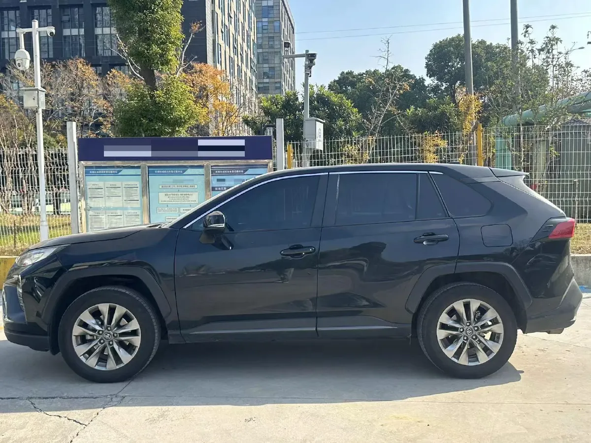 2023 Toyota Wildlander 2.0L 171HP L4 CVT,autocango,china used car exporter,china ev exporter,chinese used car exporter,chinese used ev exporter