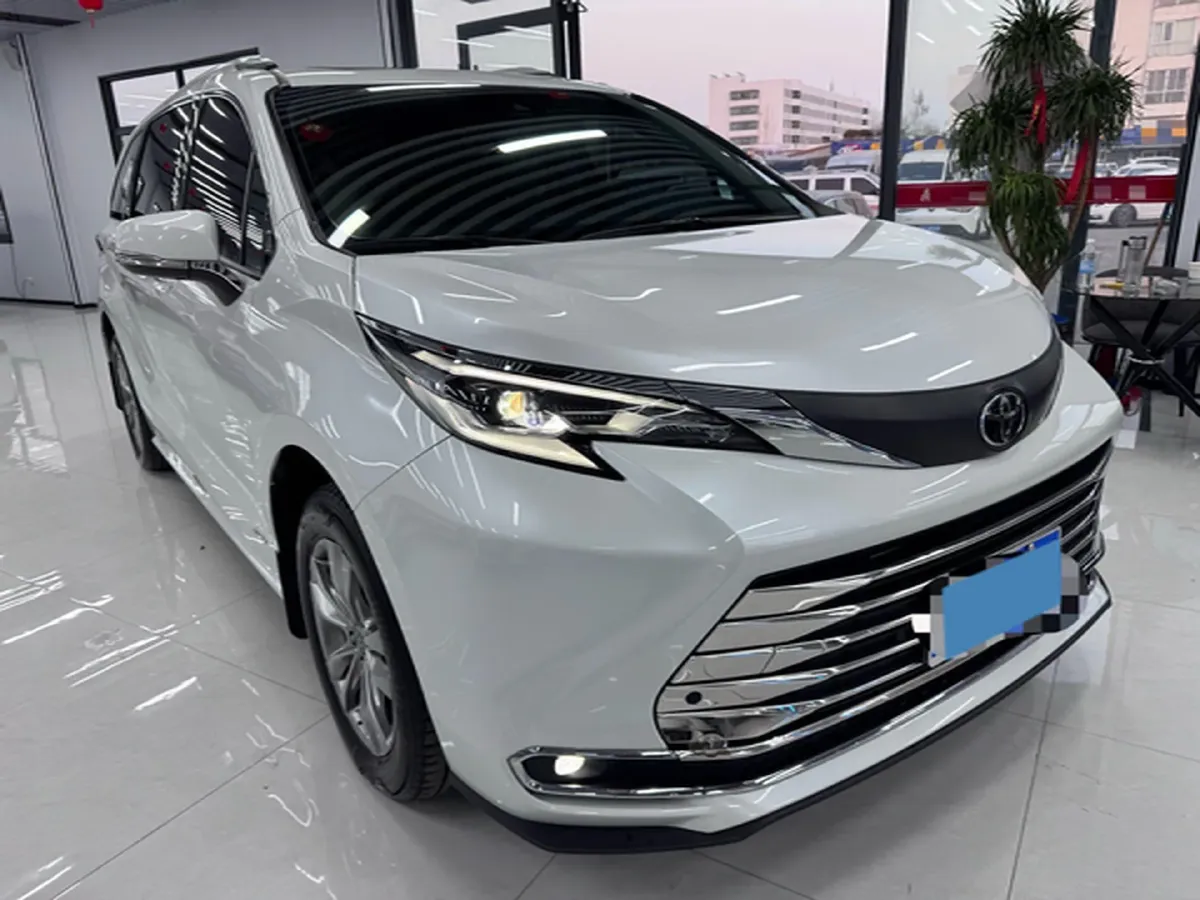 2024 Toyota Sienna 2.5L 189HP L4 E-CVT Hybrid,autocango,china used car exporter,china ev exporter,chinese used car exporter,chinese used ev exporter