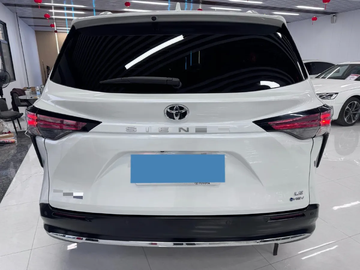 2024 Toyota Sienna 2.5L 189HP L4 E-CVT Hybrid,autocango,china used car exporter,china ev exporter,chinese used car exporter,chinese used ev exporter