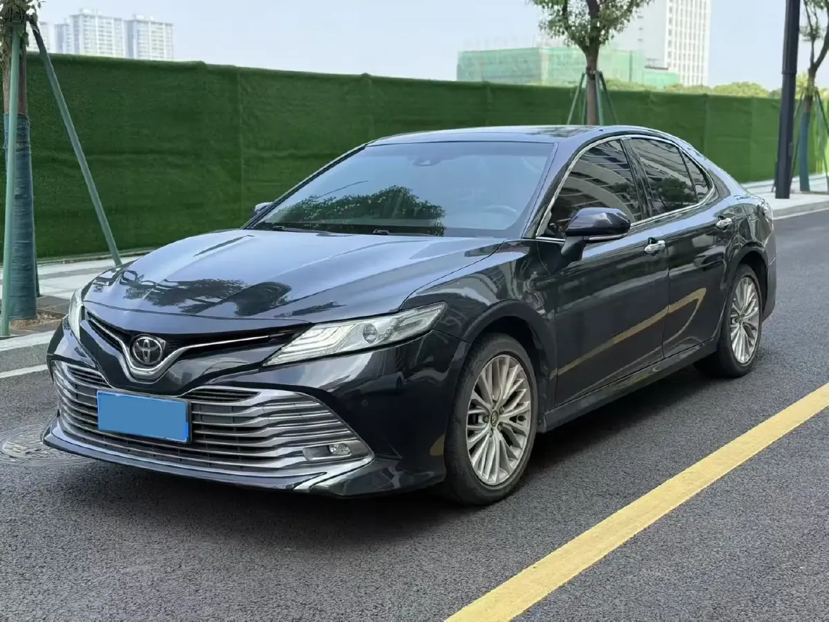2019 Toyota Camry 2.5L 209HP L4 8AT 2019 Toyota Camry 2.5L 209HP L4 8AT
