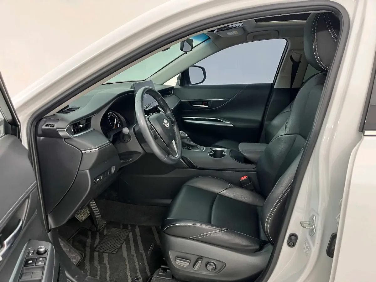 2022 Toyota Harrier 2.0L 171HP L4 CVT,autocango,china used car exporter,china ev exporter,chinese used car exporter,chinese used ev exporter