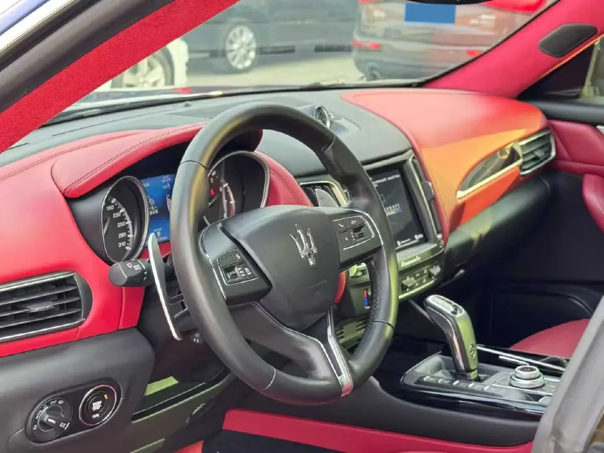 2019 Maserati Levante 3.0T 350HP V6 8AT,autocango,china used car exporter,china ev exporter,chinese used car exporter,chinese used ev exporter