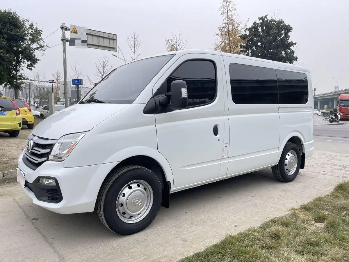 2024 MAXUS XinTu V80 2.0T 126HP L4 6MT