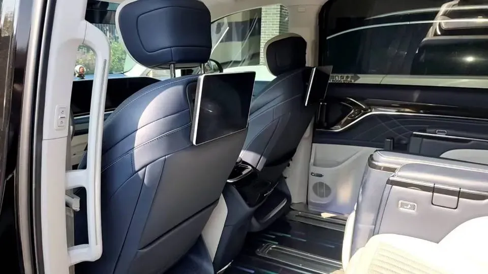 2022 MAXUS G90 2.0T 234HP L4 8AT,autocango,china used car exporter,china ev exporter,chinese used car exporter,chinese used ev exporter