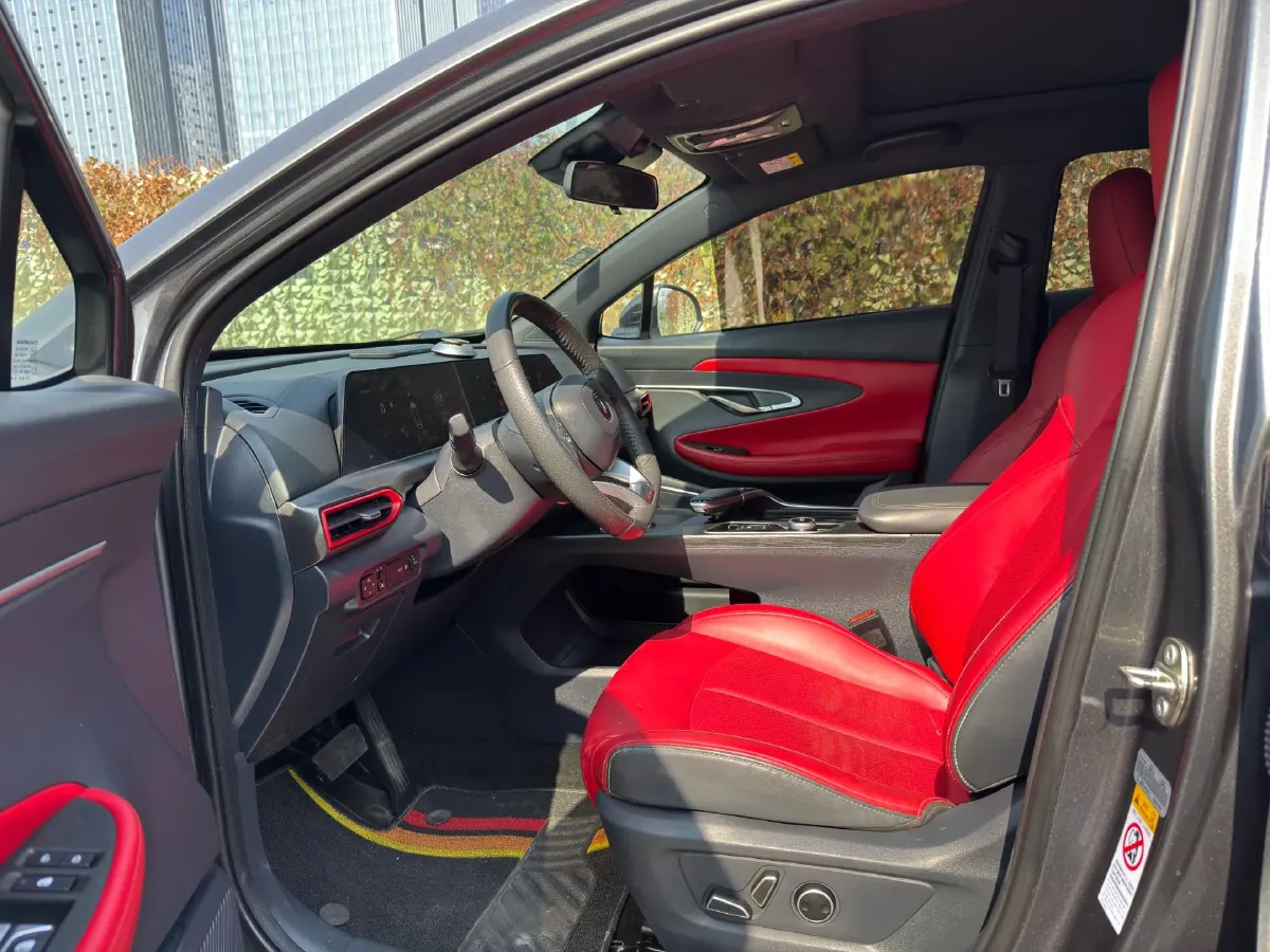 2020 ChangAn UNI-T 1.5T 180HP L4 7DCT,autocango,china used car exporter,china ev exporter,chinese used car exporter,chinese used ev exporter