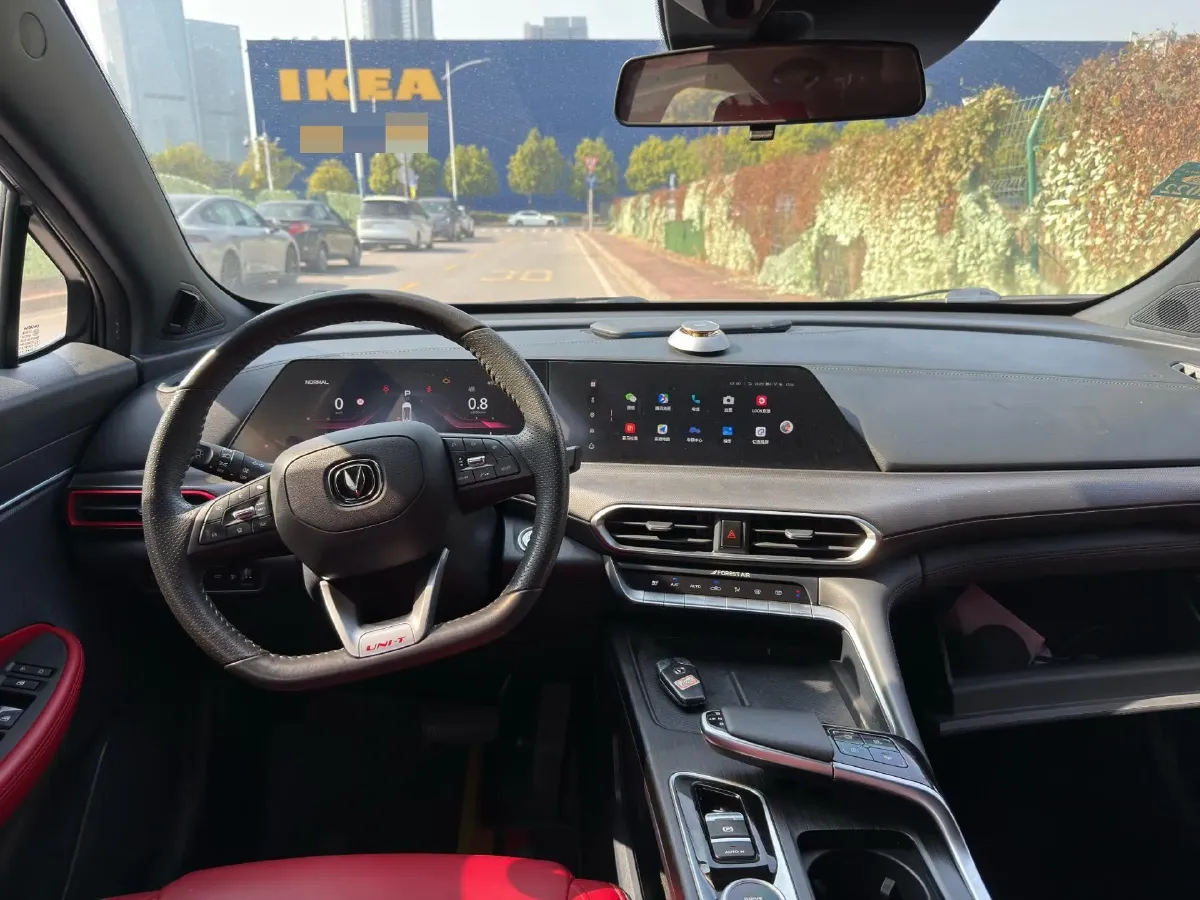 2020 ChangAn UNI-T 1.5T 180HP L4 7DCT,autocango,china used car exporter,china ev exporter,chinese used car exporter,chinese used ev exporter