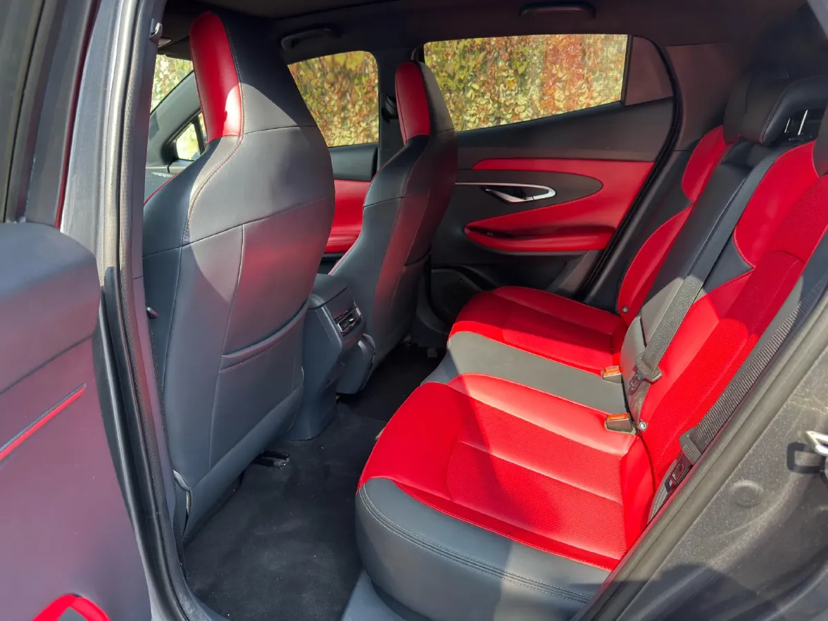 2020 ChangAn UNI-T 1.5T 180HP L4 7DCT,autocango,china used car exporter,china ev exporter,chinese used car exporter,chinese used ev exporter