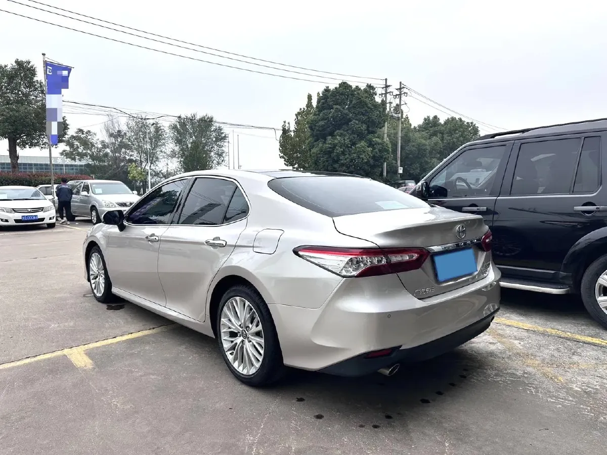 2019 Toyota Camry 2.5L 209HP L4 8AT,autocango,china used car exporter,china ev exporter,chinese used car exporter,chinese used ev exporter