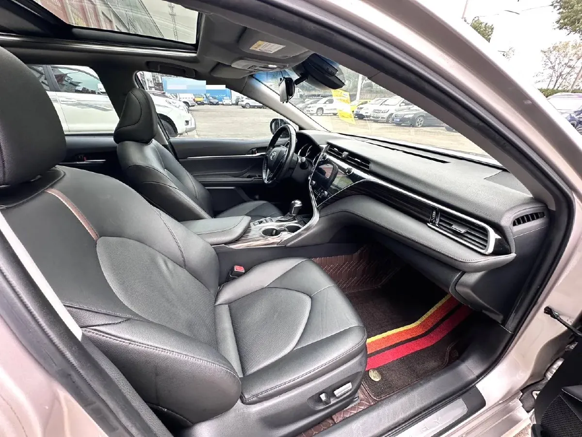 2019 Toyota Camry 2.5L 209HP L4 8AT,autocango,china used car exporter,china ev exporter,chinese used car exporter,chinese used ev exporter