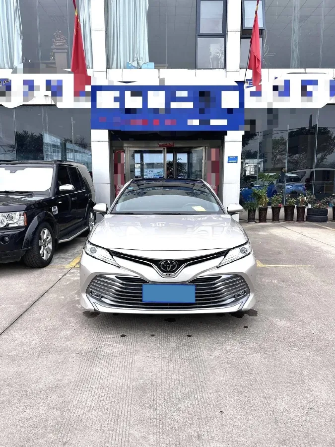 2019 Toyota Camry 2.5L 209HP L4 8AT,autocango,china used car exporter,china ev exporter,chinese used car exporter,chinese used ev exporter