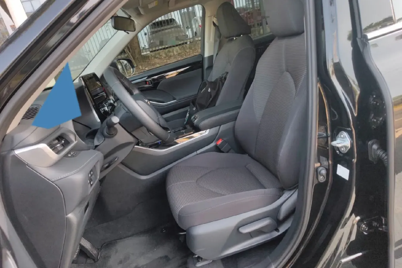 2024 Toyota Highlander 2.5L 189HP L4 E-CVT Hybrid,autocango,china used car exporter,china ev exporter,chinese used car exporter,chinese used ev exporter