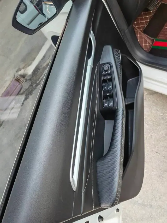 2022 Geely Emgrand 1.5L 114HP L4 CVT,autocango,china used car exporter,china ev exporter,chinese used car exporter,chinese used ev exporter