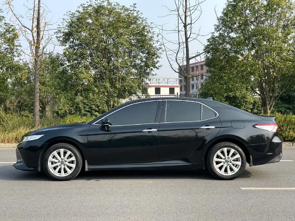 2021 Toyota Camry 2.0L 178HP L4 CVT,autocango,china used car exporter,china ev exporter,chinese used car exporter,chinese used ev exporter
