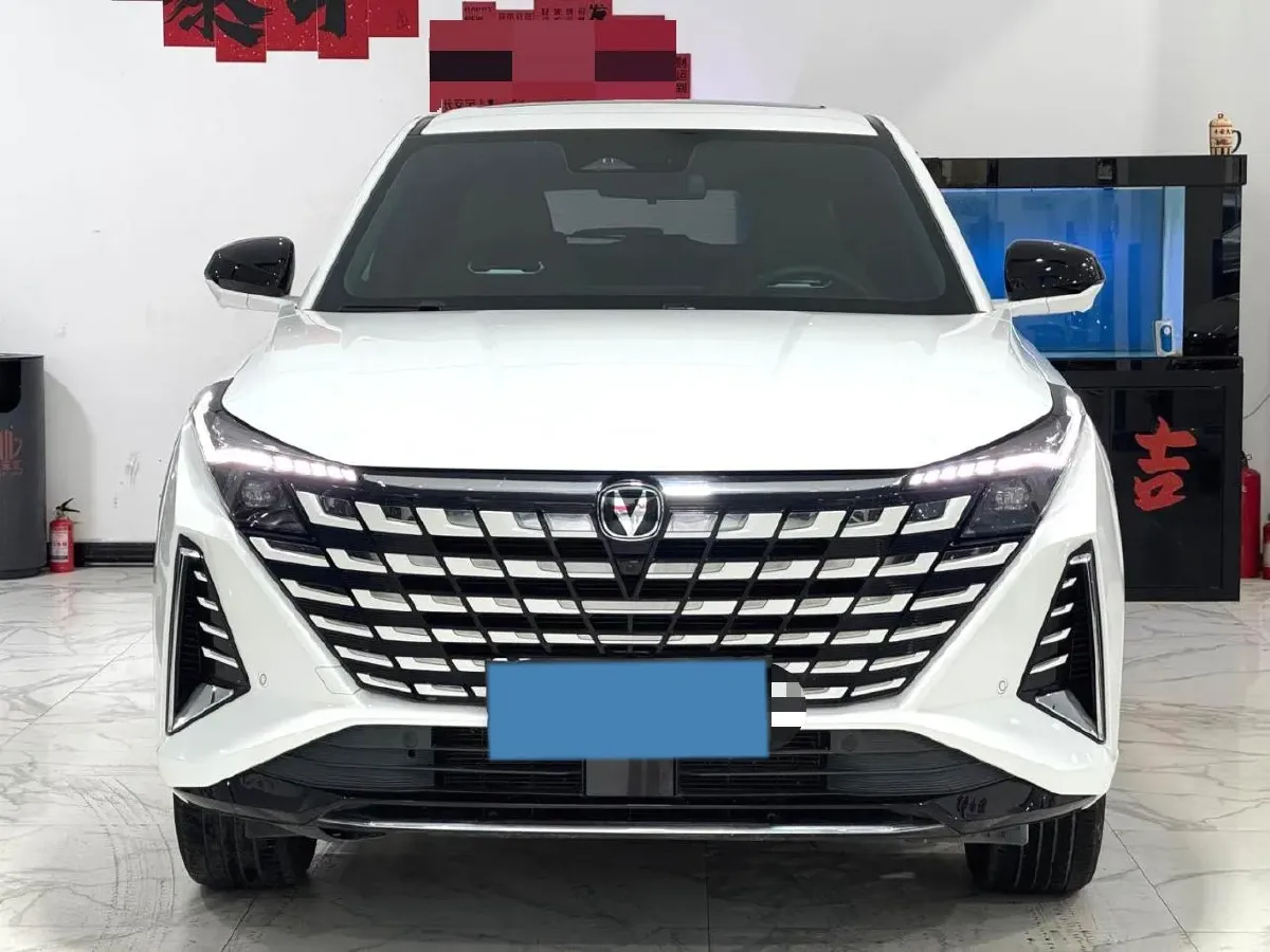 2024 ChangAn UNI-Z 1.5L 98HP L4 E-CVT PHEV 18.4KWH,autocango,china used car exporter,china ev exporter,chinese used car exporter,chinese used ev exporter