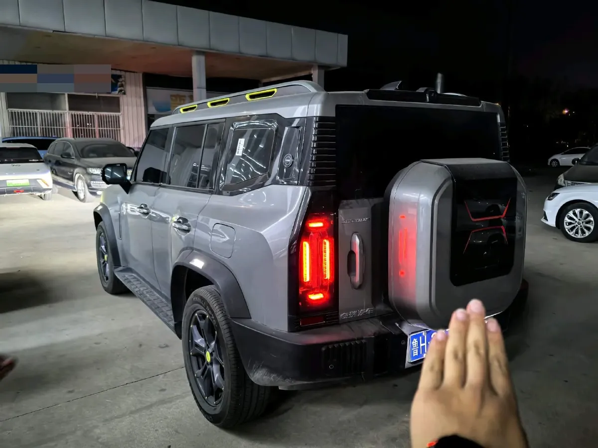 2023 Jetour Traveller 2.0T 254HP L4 7DCT,autocango,china used car exporter,china ev exporter,chinese used car exporter,chinese used ev exporter