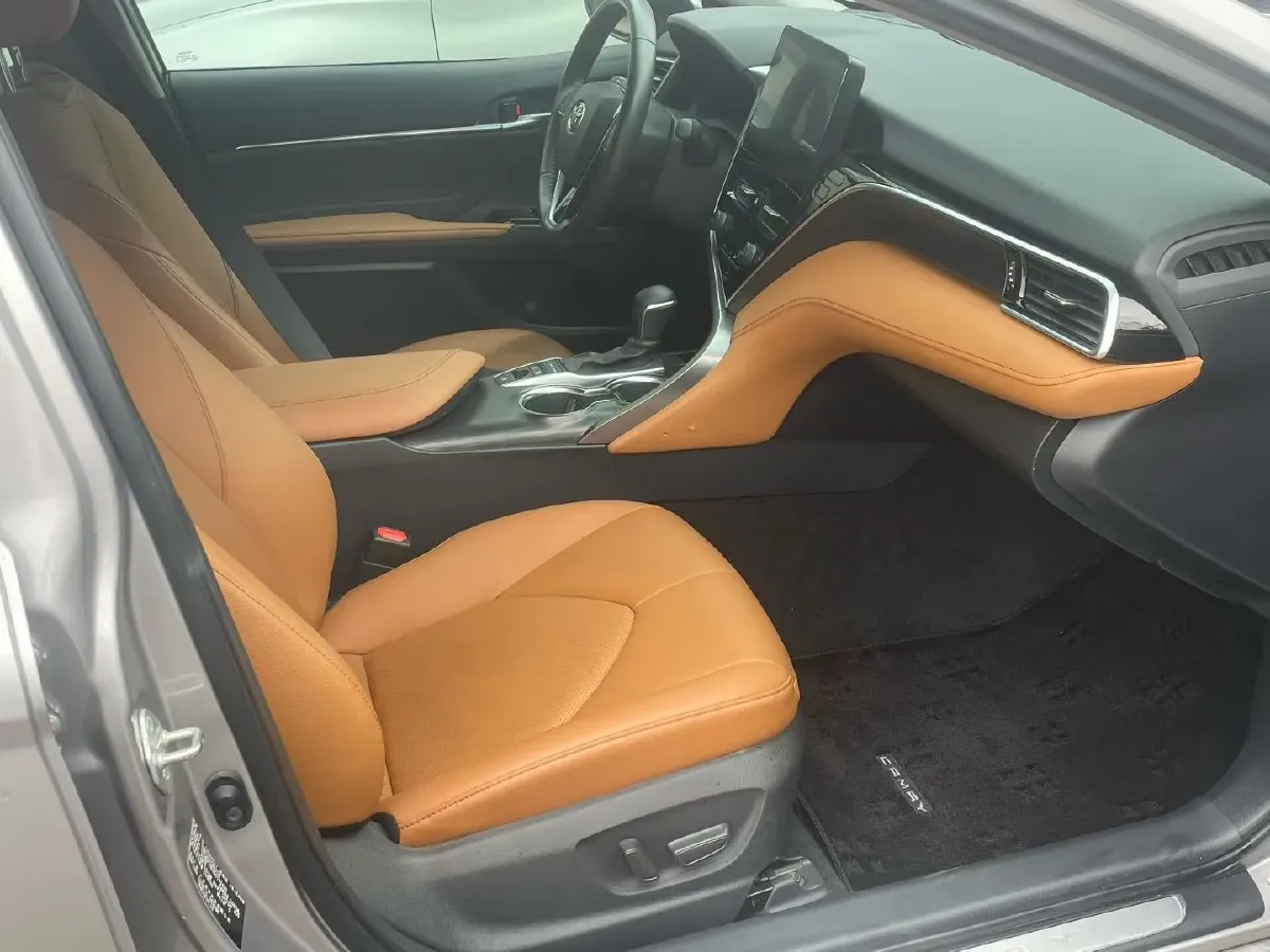 2023 Toyota Camry 2.5L 178HP L4 E-CVT Hybrid,autocango,china used car exporter,china ev exporter,chinese used car exporter,chinese used ev exporter