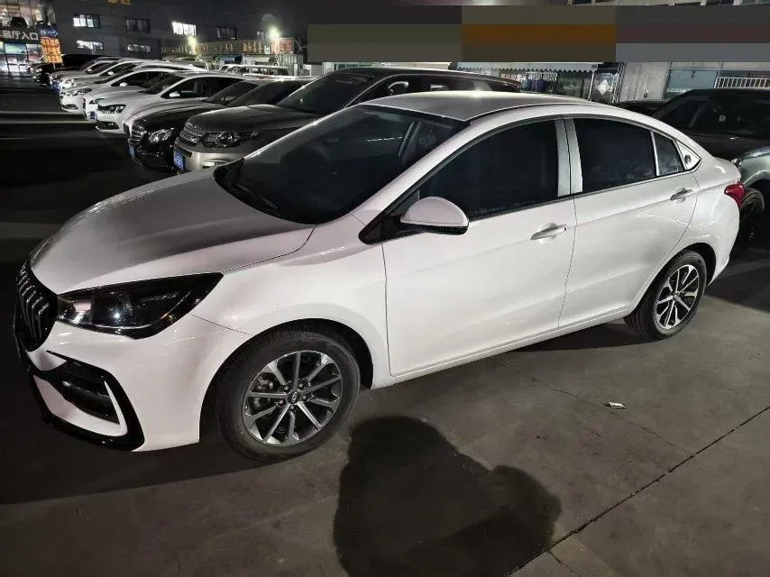 2025 Chery Arrizo 5 1.5L 120HP L4 5MT,autocango,china used car exporter,china ev exporter,chinese used car exporter,chinese used ev exporter