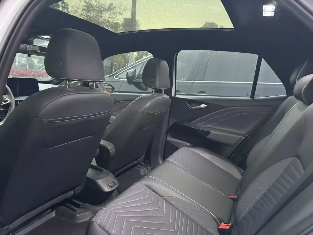 2023 Volkswagen ID.3 BEV 52.8KWH,autocango,china used car exporter,china ev exporter,chinese used car exporter,chinese used ev exporter