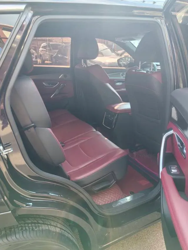 2021 Chery Tiggo 8 Plus 1.6T 197HP L4 7DCT,autocango,china used car exporter,china ev exporter,chinese used car exporter,chinese used ev exporter