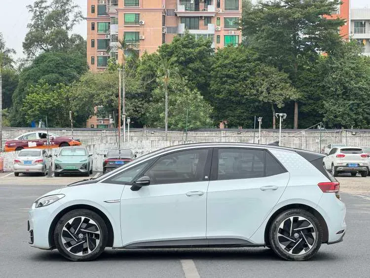 2022 Volkswagen ID.3 BEV 57.3KWH,autocango,china used car exporter,china ev exporter,chinese used car exporter,chinese used ev exporter