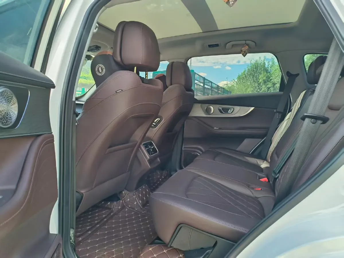 2022 Chery Tiggo 8 PRO 1.6T 197HP L4 7DCT,autocango,china used car exporter,china ev exporter,chinese used car exporter,chinese used ev exporter