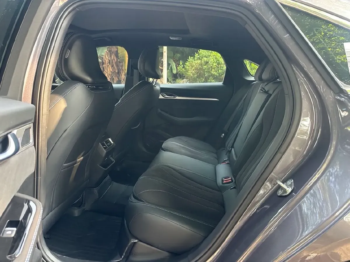 2025 Geely Preface 2.0T 238HP L4 8AT,autocango,china used car exporter,china ev exporter,chinese used car exporter,chinese used ev exporter