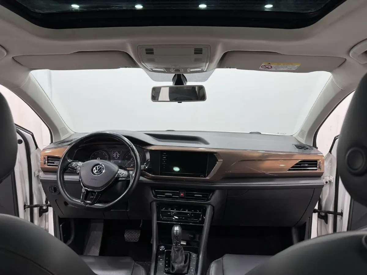 2021 Volkswagen Tharu 1.4T 150HP L4 7DCT,autocango,china used car exporter,china ev exporter,chinese used car exporter,chinese used ev exporter