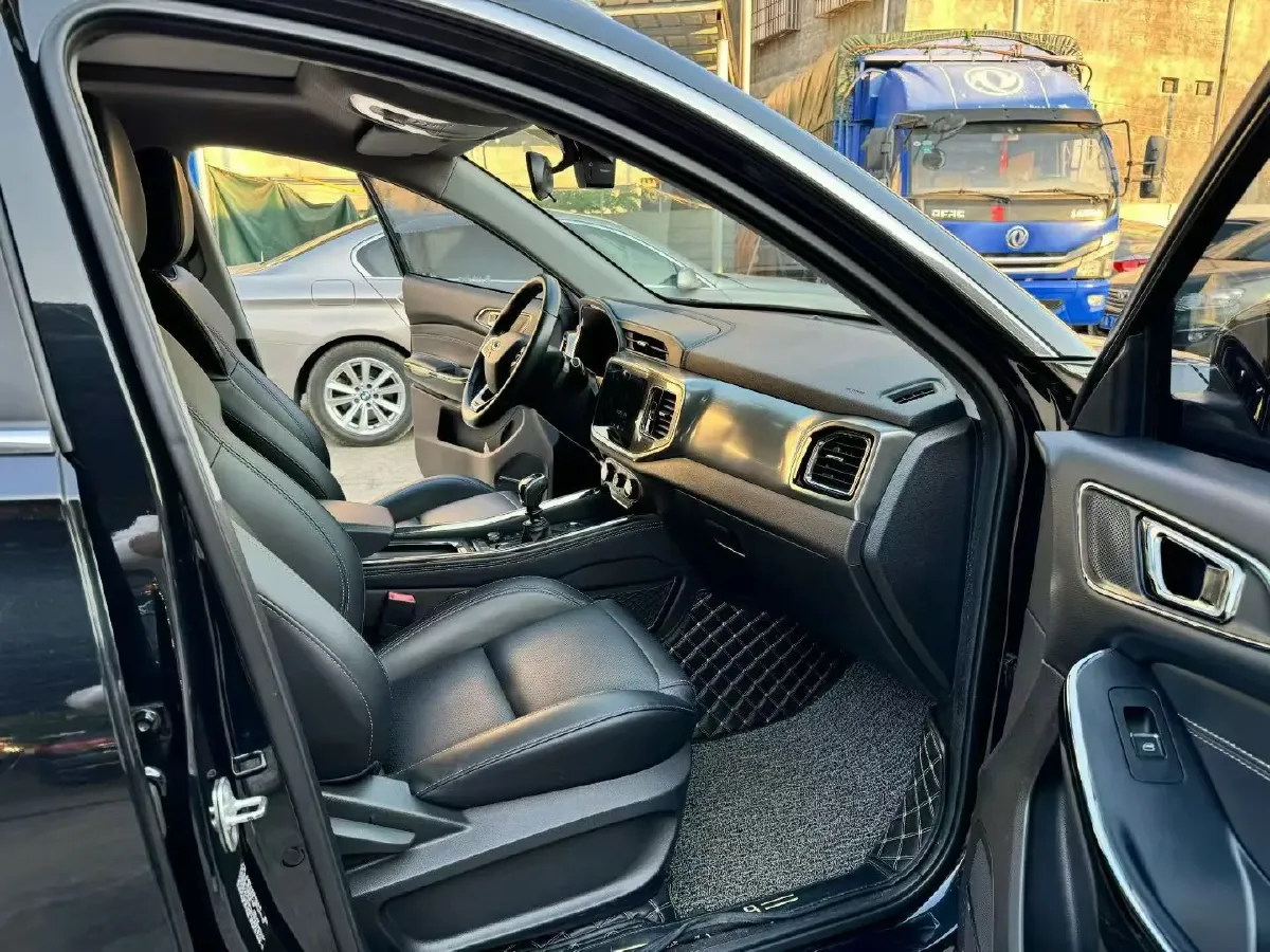 2018 Chery Tiggo 8 1.5T 147HP L4 6MT,autocango,china used car exporter,china ev exporter,chinese used car exporter,chinese used ev exporter