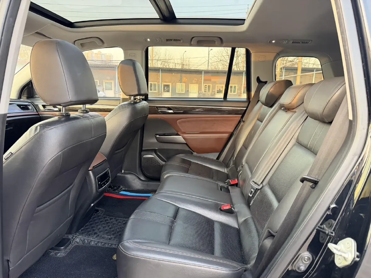 2017 GAC Trumpchi GS8 2.0T 201HP L4 6AT,autocango,china used car exporter,china ev exporter,chinese used car exporter,chinese used ev exporter