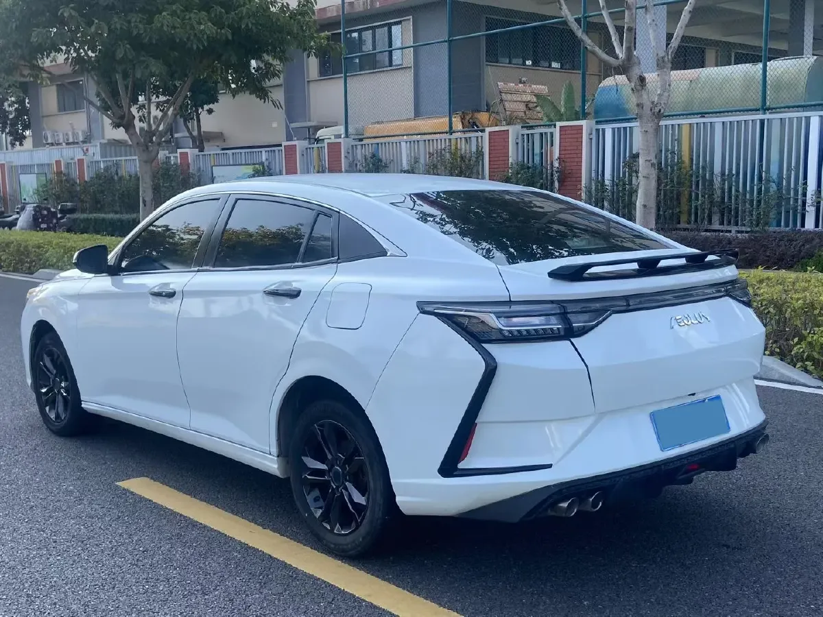 2023 DongFeng Aeolus YiXuan 1.5L 125HP L4 6DCT,autocango,china used car exporter,china ev exporter,chinese used car exporter,chinese used ev exporter