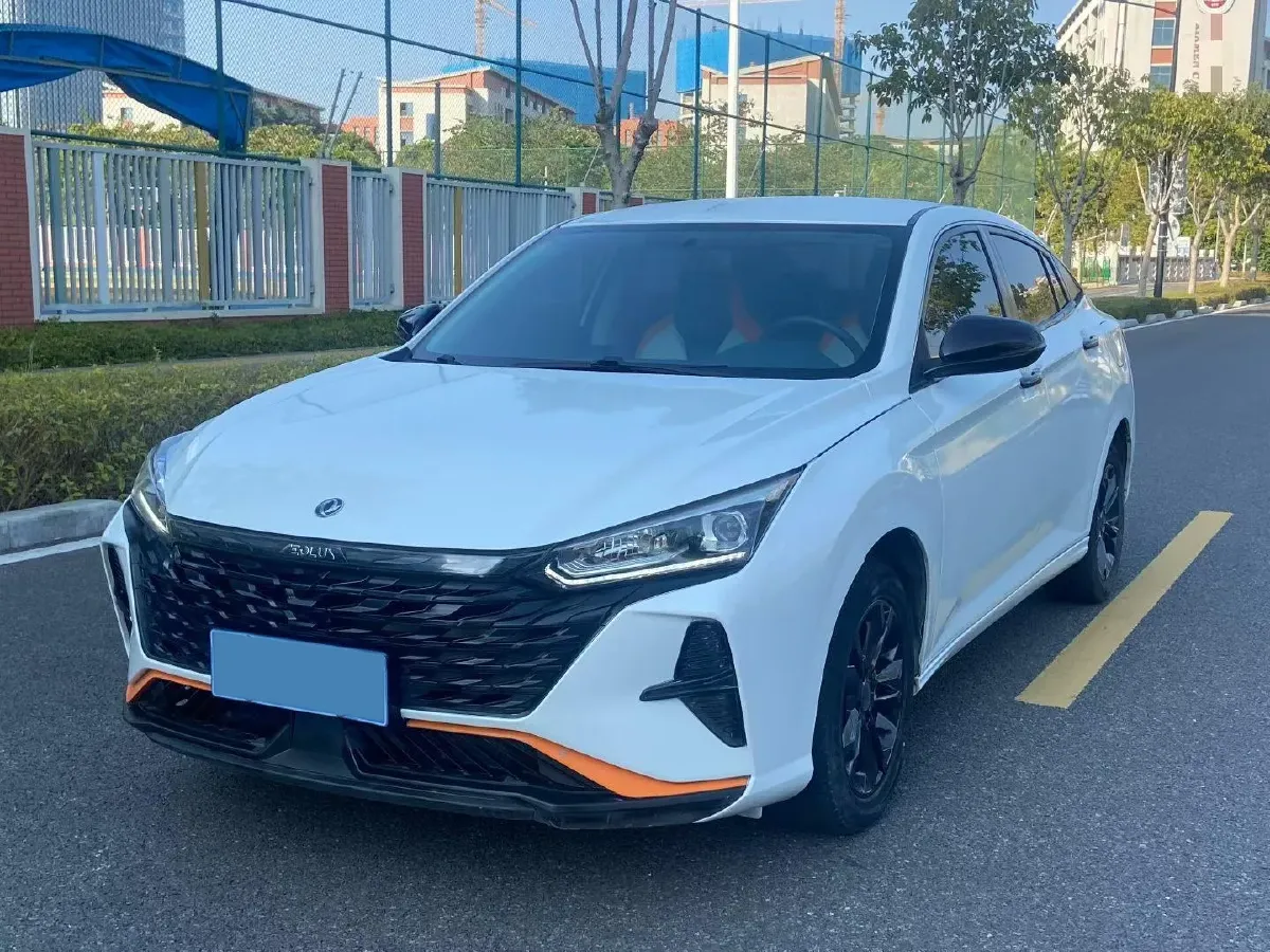 2023 DongFeng Aeolus YiXuan 1.5L 125HP L4 6DCT,autocango,china used car exporter,china ev exporter,chinese used car exporter,chinese used ev exporter