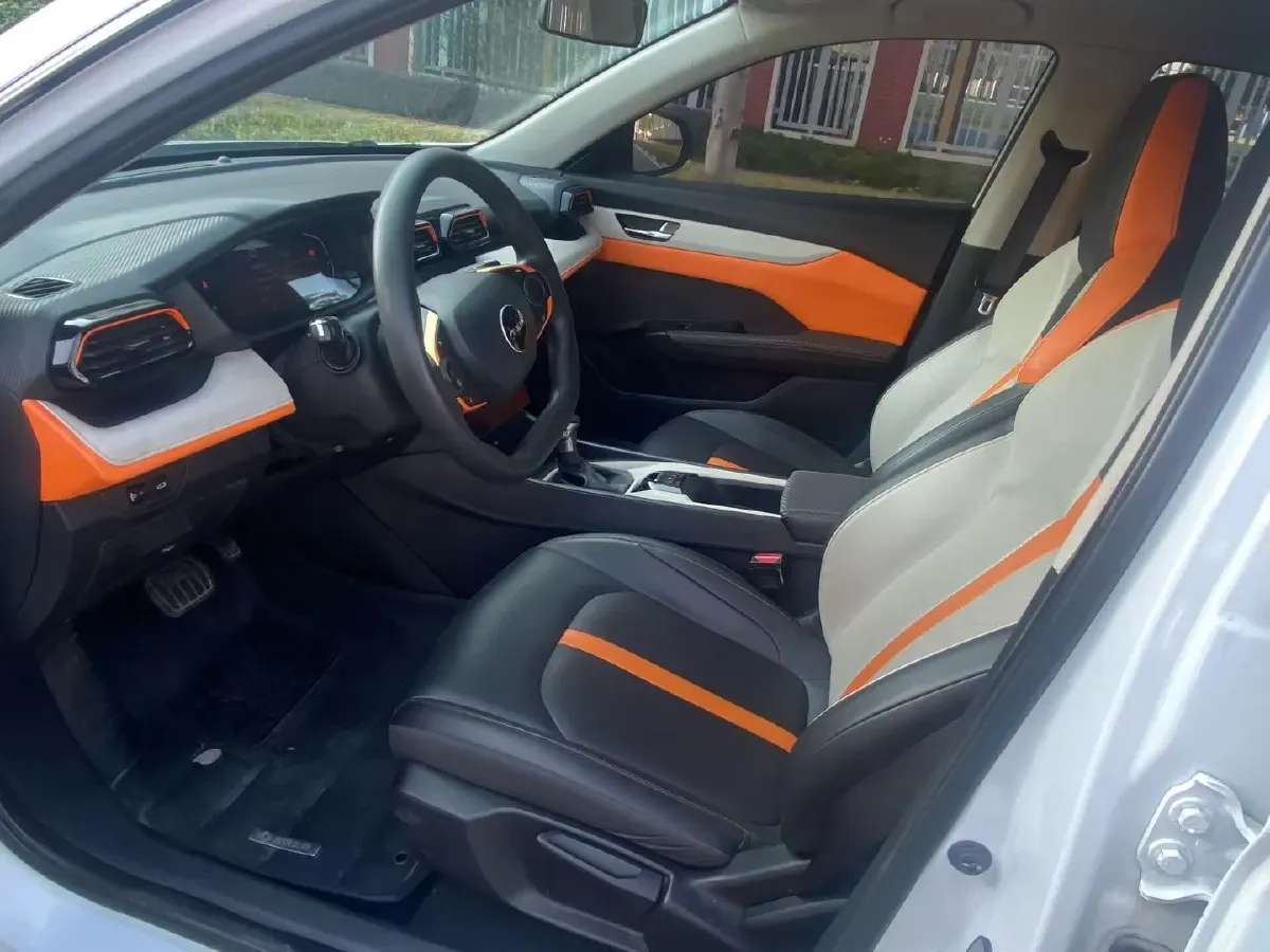 2023 DongFeng Aeolus YiXuan 1.5L 125HP L4 6DCT,autocango,china used car exporter,china ev exporter,chinese used car exporter,chinese used ev exporter