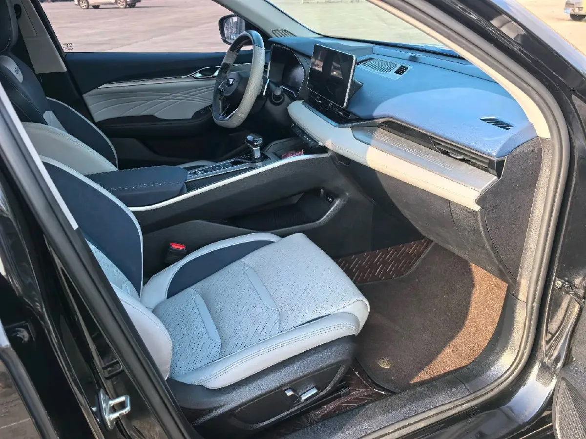 2021 Geely Preface 2.0T 190HP L4 7DCT,autocango,china used car exporter,china ev exporter,chinese used car exporter,chinese used ev exporter