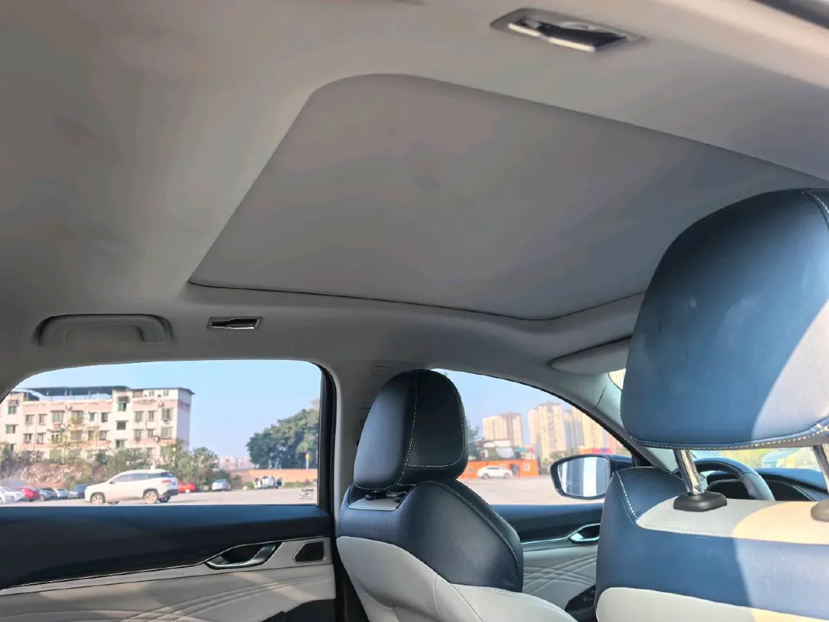 2021 Geely Preface 2.0T 190HP L4 7DCT,autocango,china used car exporter,china ev exporter,chinese used car exporter,chinese used ev exporter