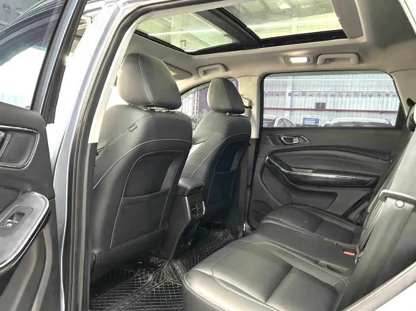 2018 Chery Tiggo 8 1.5T 147HP L4 6DCT,autocango,china used car exporter,china ev exporter,chinese used car exporter,chinese used ev exporter