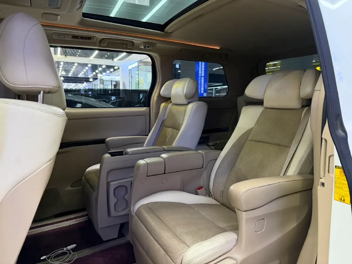 2012 Toyota Alphard 3.5L 275HP V6 6AT,autocango,china used car exporter,china ev exporter,chinese used car exporter,chinese used ev exporter